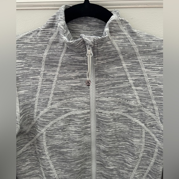 Lululemon Define Jacket - Picture 6 of 10